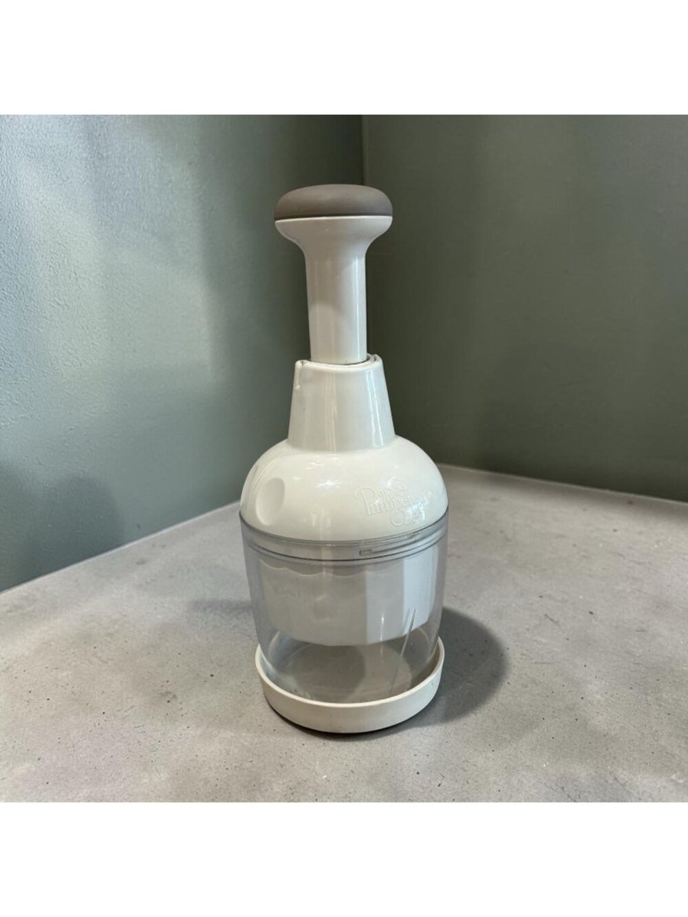 Vintage Pampered Chef Zyliss Swiss Made Food Chopper Model 2580